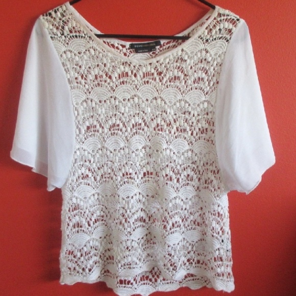 BCBGMaxAzria Lace Crochet Top White - Picture 2 of 6